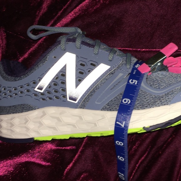 NEW BALANCE FRESH FOAM VONGO V4 M - 8 F -10 { EE WIDE } - Picture 16 of 16